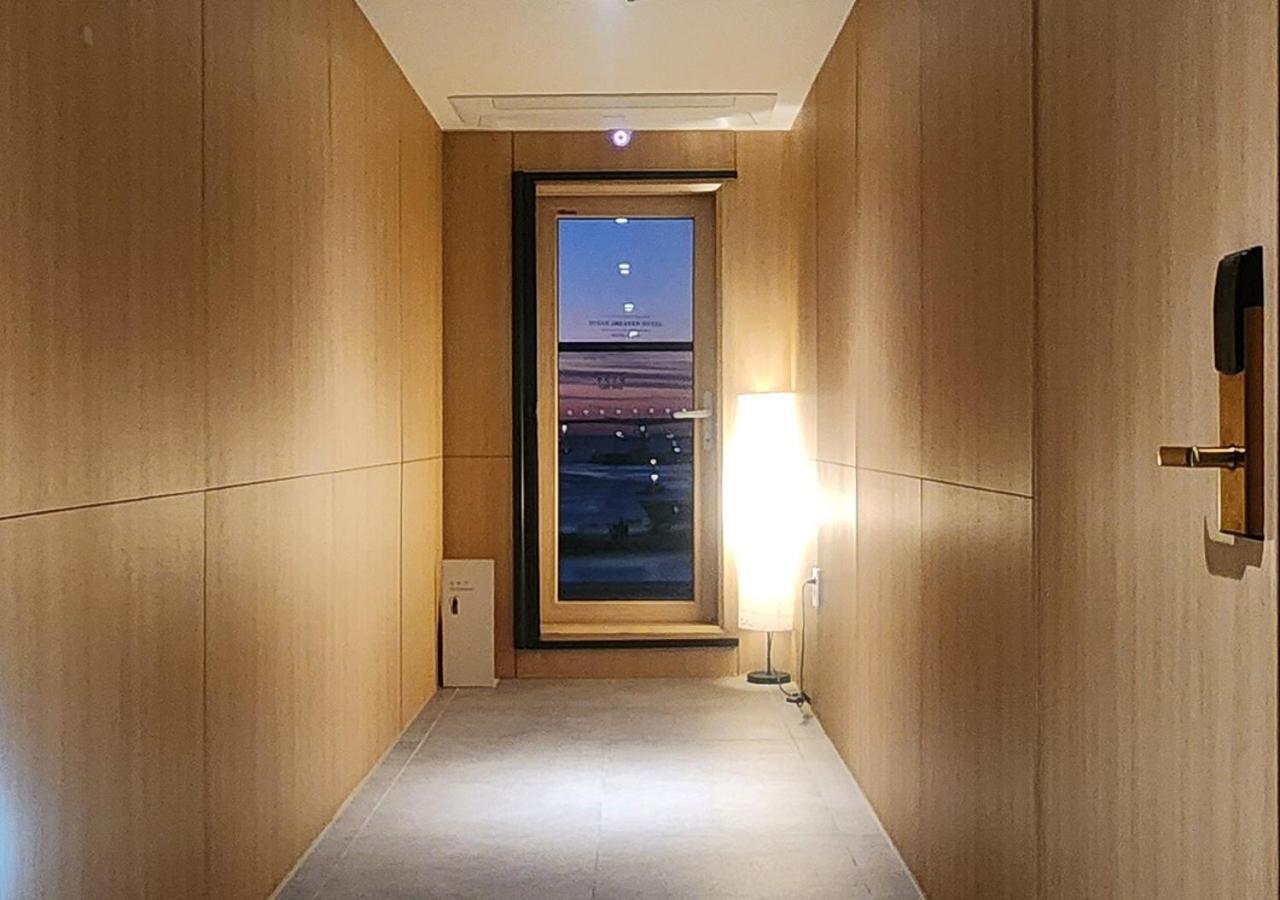 ชากัลชี-โร 21 Hotel ปูซาน ภายนอก รูปภาพ